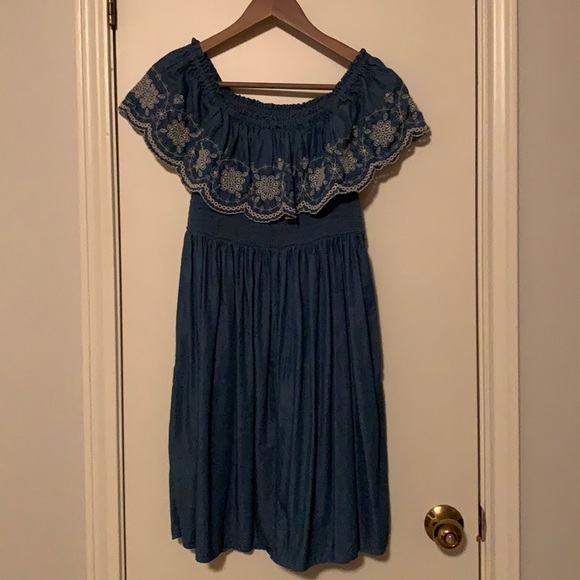 Denim dress - Picture 2 of 4